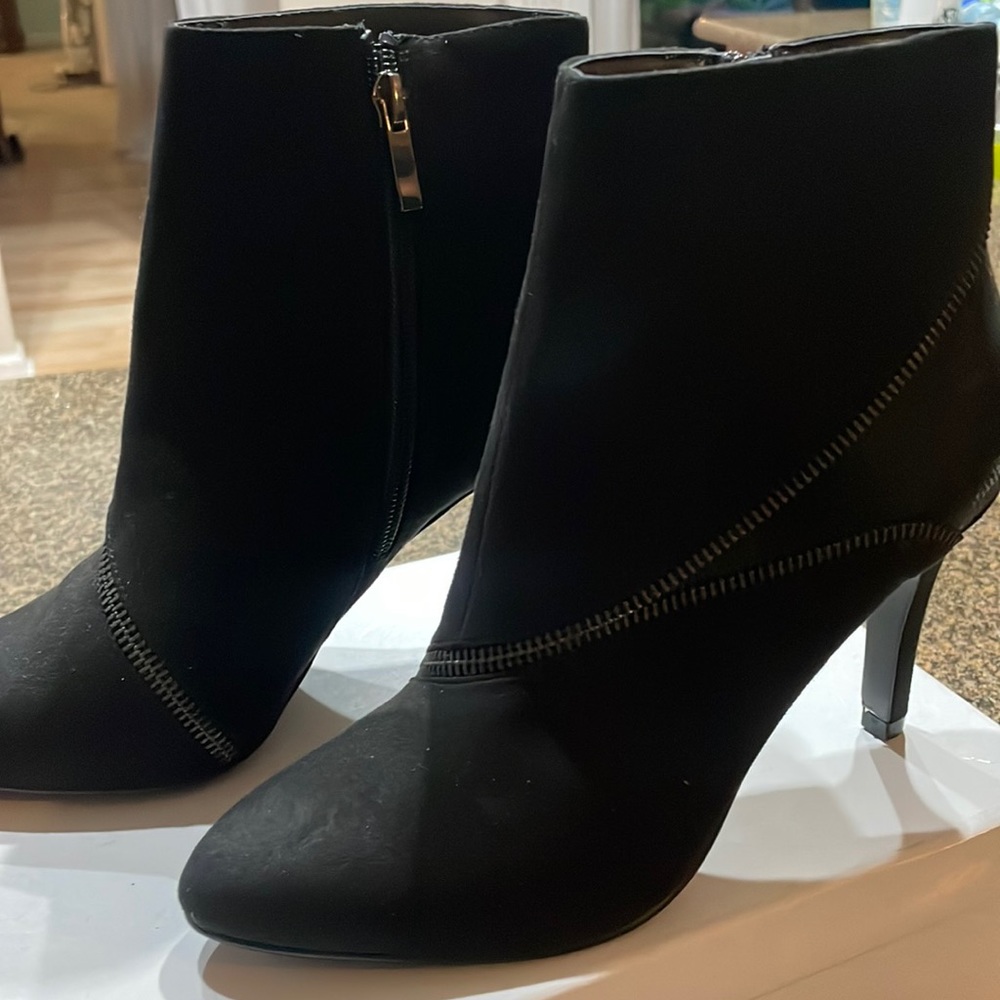 Coach and Four women’s ankle zipper boots